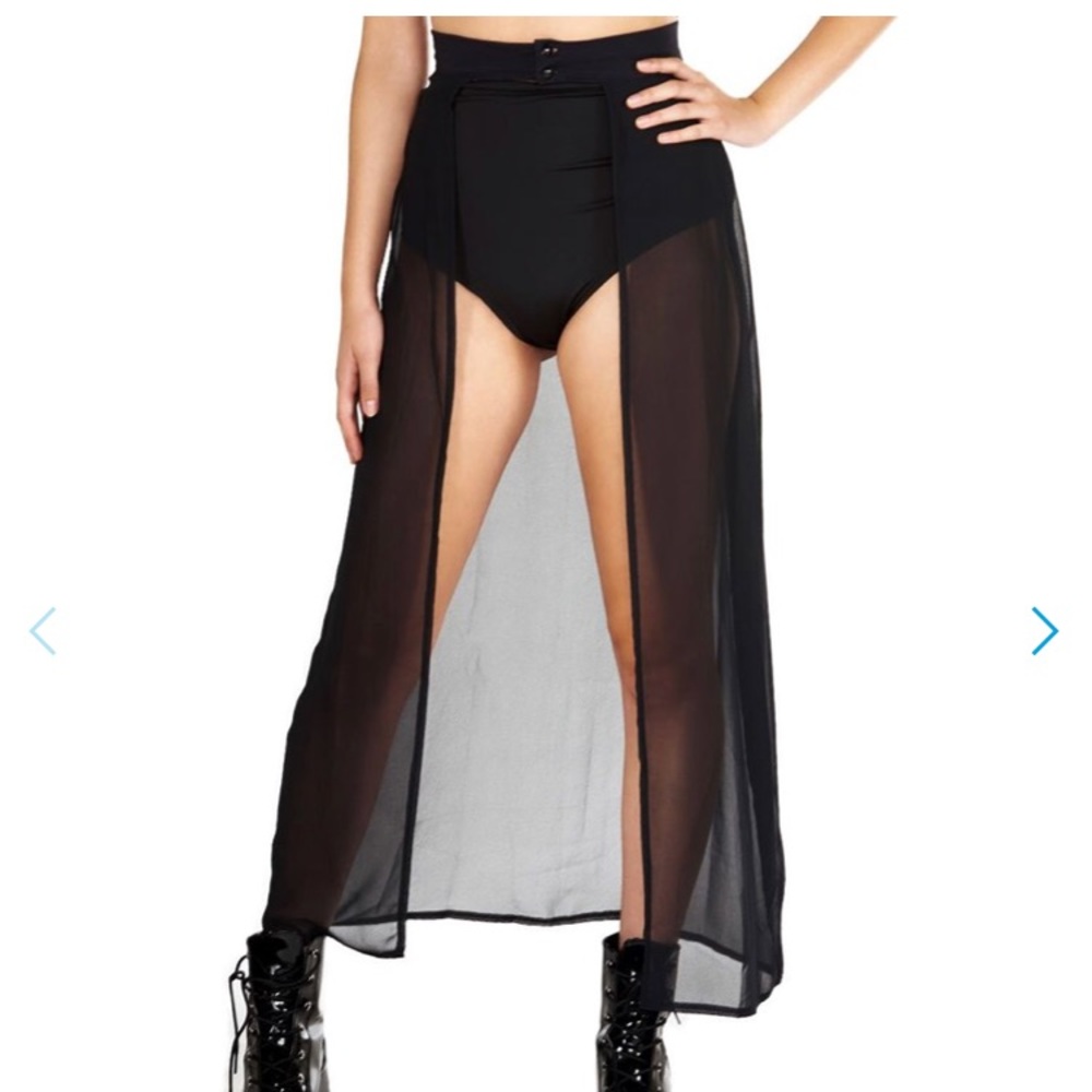 Iheartraves skirt